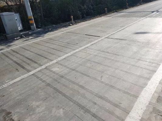 Xe tải động trên đường cao tốc Cân chuyển động Độ chính xác 97% Cân trục đơn 60T